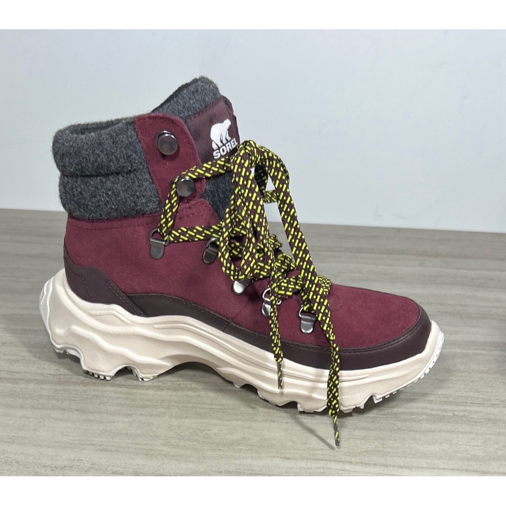 SOREL Women's Kinetic Breakthru Conquest Boot size 7.5 - Picture 7 of 12